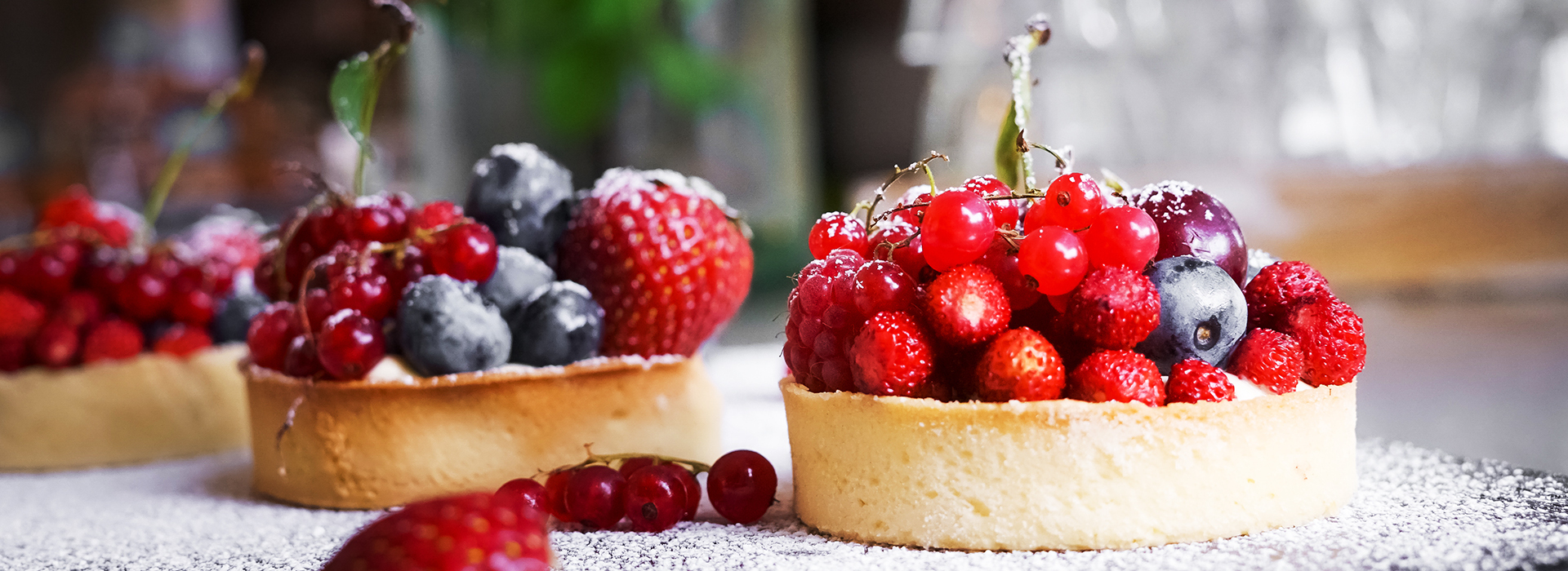 Bizcochos y tartas con fruta